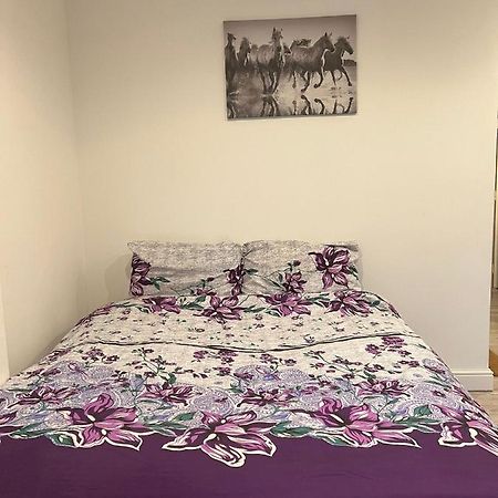 פינצ'לי Modern Apartment In London מראה חיצוני תמונה