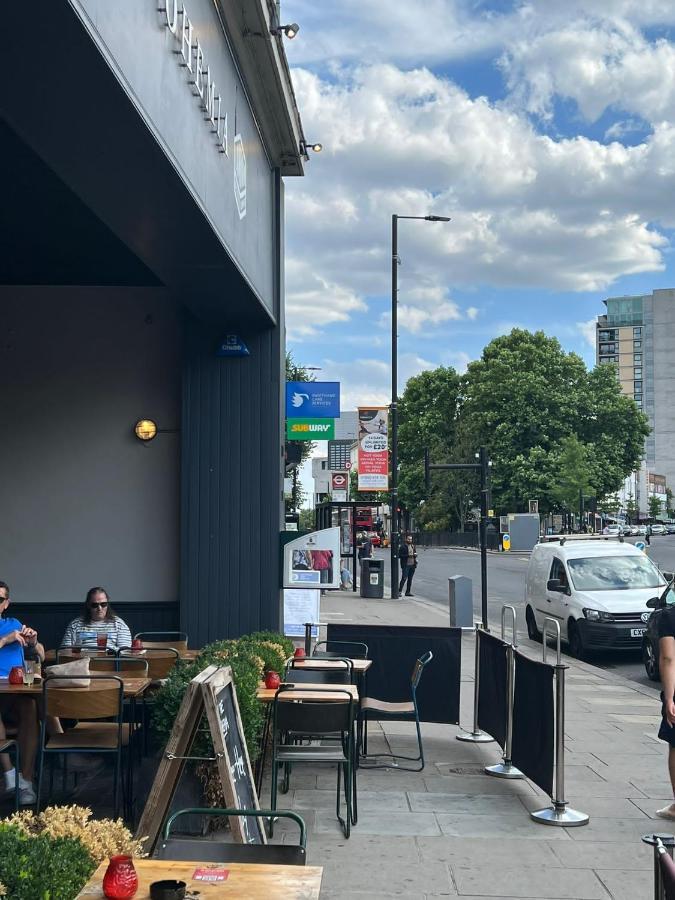 פינצ'לי Modern Apartment In London מראה חיצוני תמונה